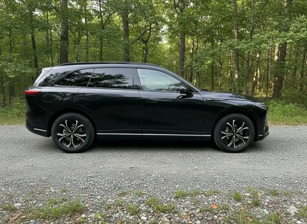 Intérieur et design du XPeng G9, véhicule premium de BST Taxi