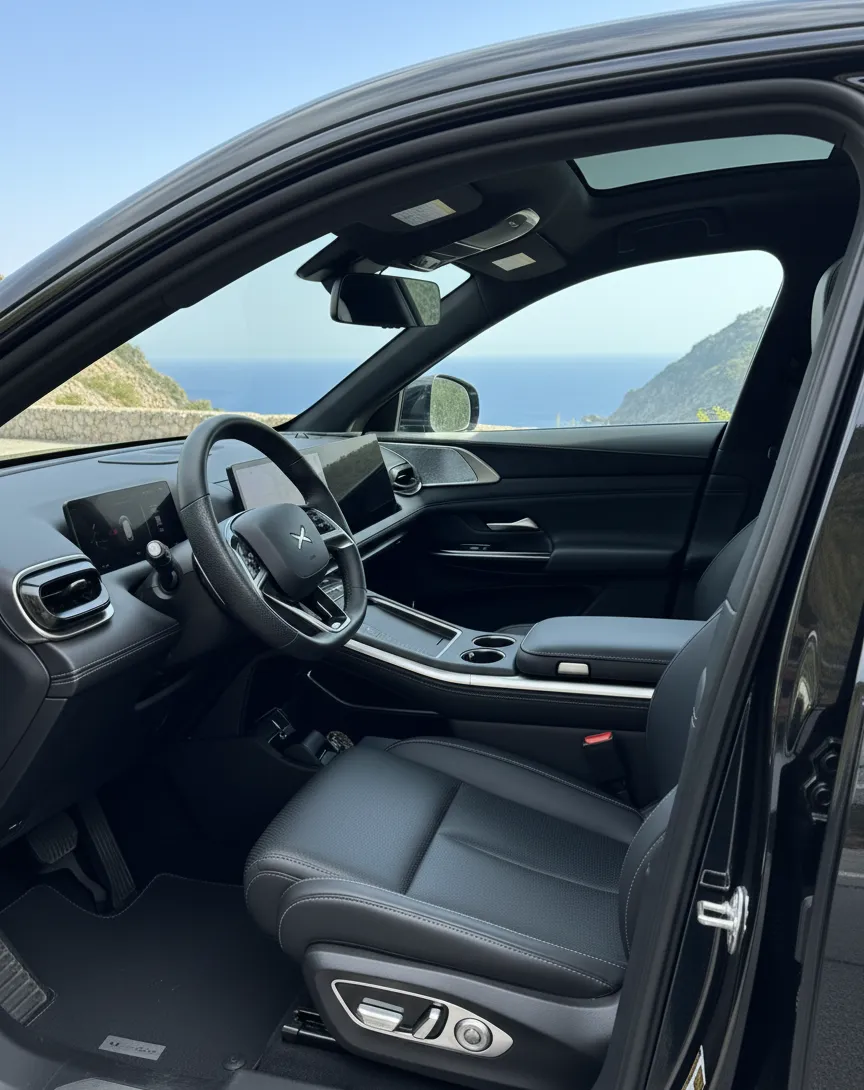 Intérieur et design du XPeng G9, véhicule premium de BST Taxi